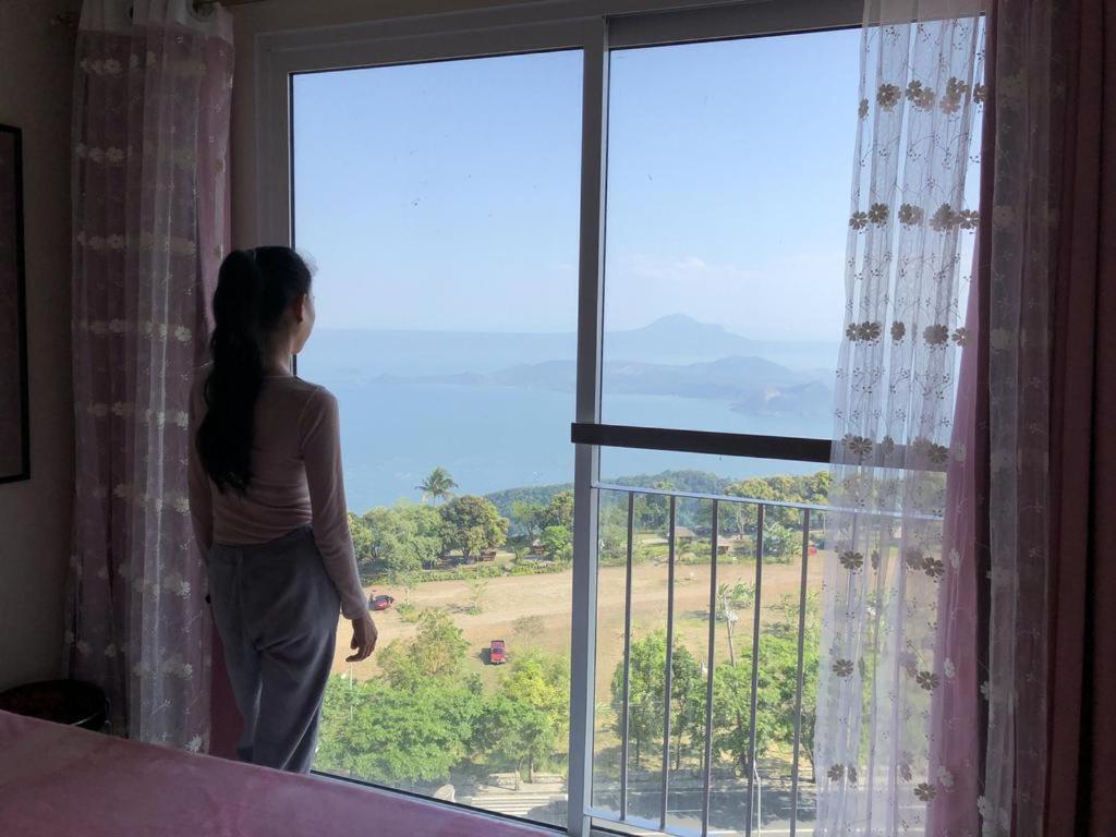 Smdc Tagaytay Taal Lake Condo Cook Netflix No Balcony No Free Parking Tagaytay City Exteriör bild