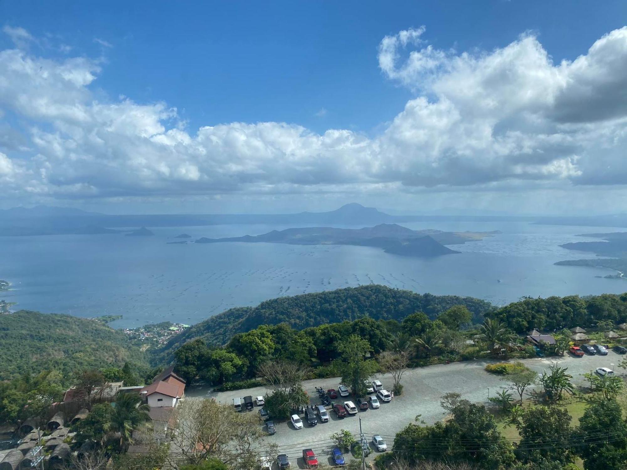 Smdc Tagaytay Taal Lake Condo Cook Netflix No Balcony No Free Parking Tagaytay City Exteriör bild