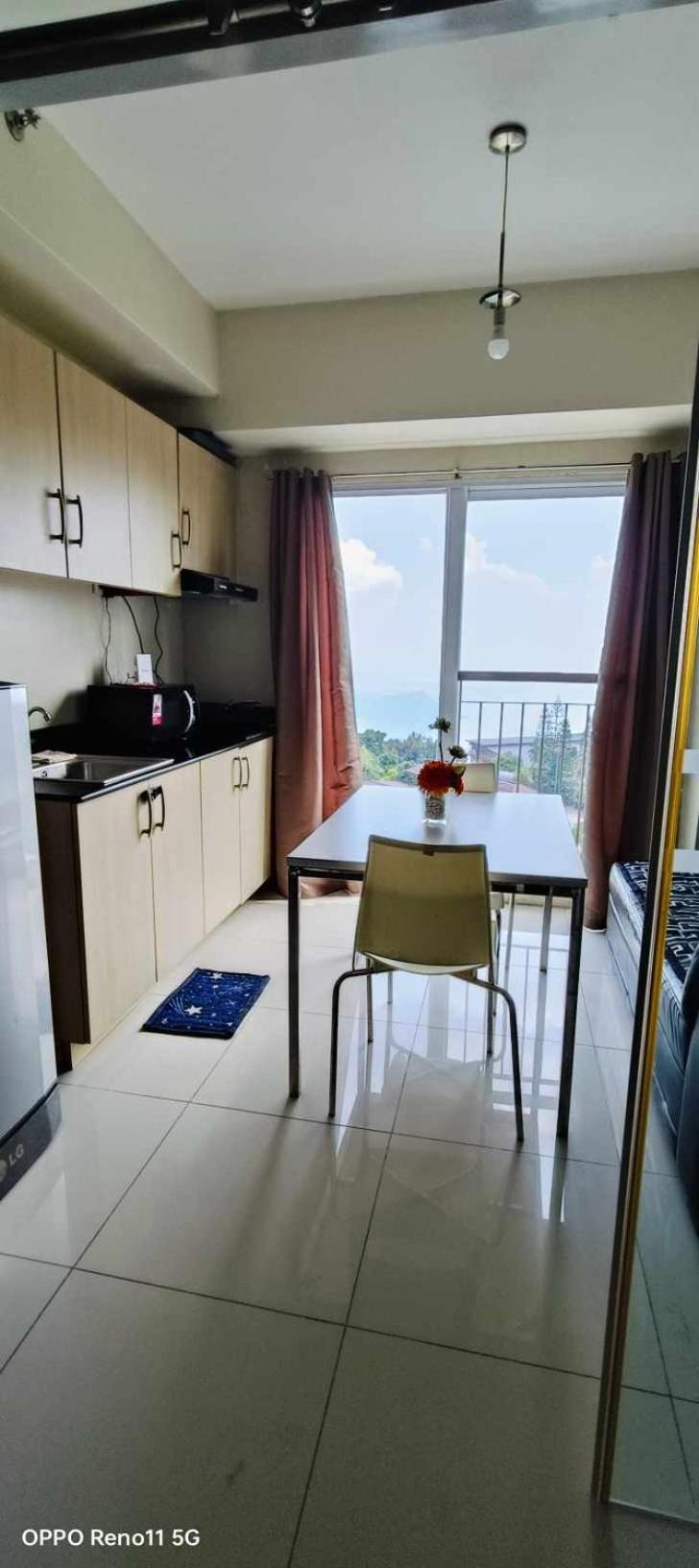 Smdc Tagaytay Taal Lake Condo Cook Netflix No Balcony No Free Parking Tagaytay City Exteriör bild